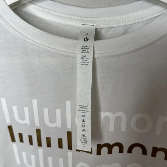 Lululemon Cortes Crop T-Shirt Logo White Special Edition - Picture 8 of 12